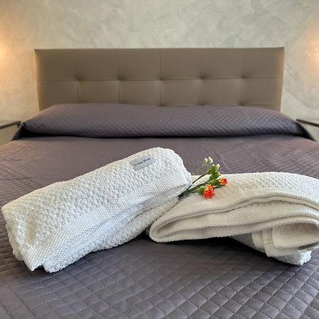 La Papera Sciocca Apartment ลาสเปเซีย ภายนอก รูปภาพ