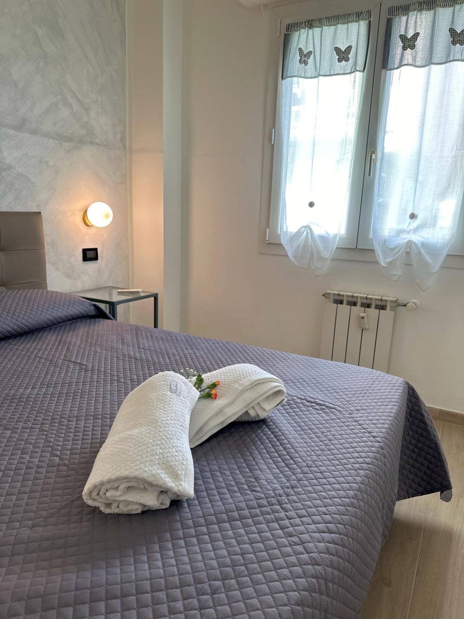 La Papera Sciocca Apartment ลาสเปเซีย ภายนอก รูปภาพ